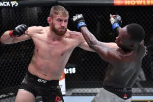 UFC 259 : Adesanya claims he was doing lines the night before loss to Jan Blachowicz!